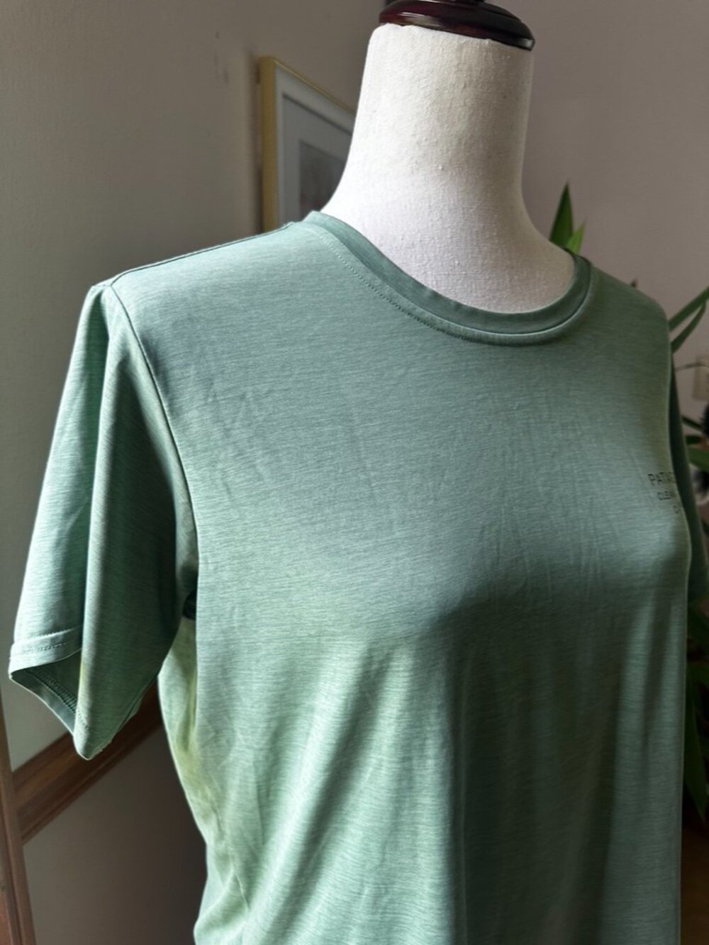 Patagonia Capilene Womens Short Sleeve, Green, L - Picture 5 of 7